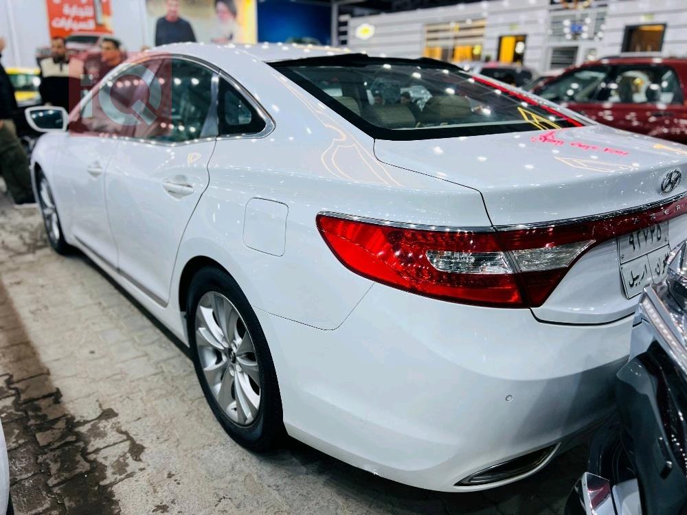 هيونداي أزيرا